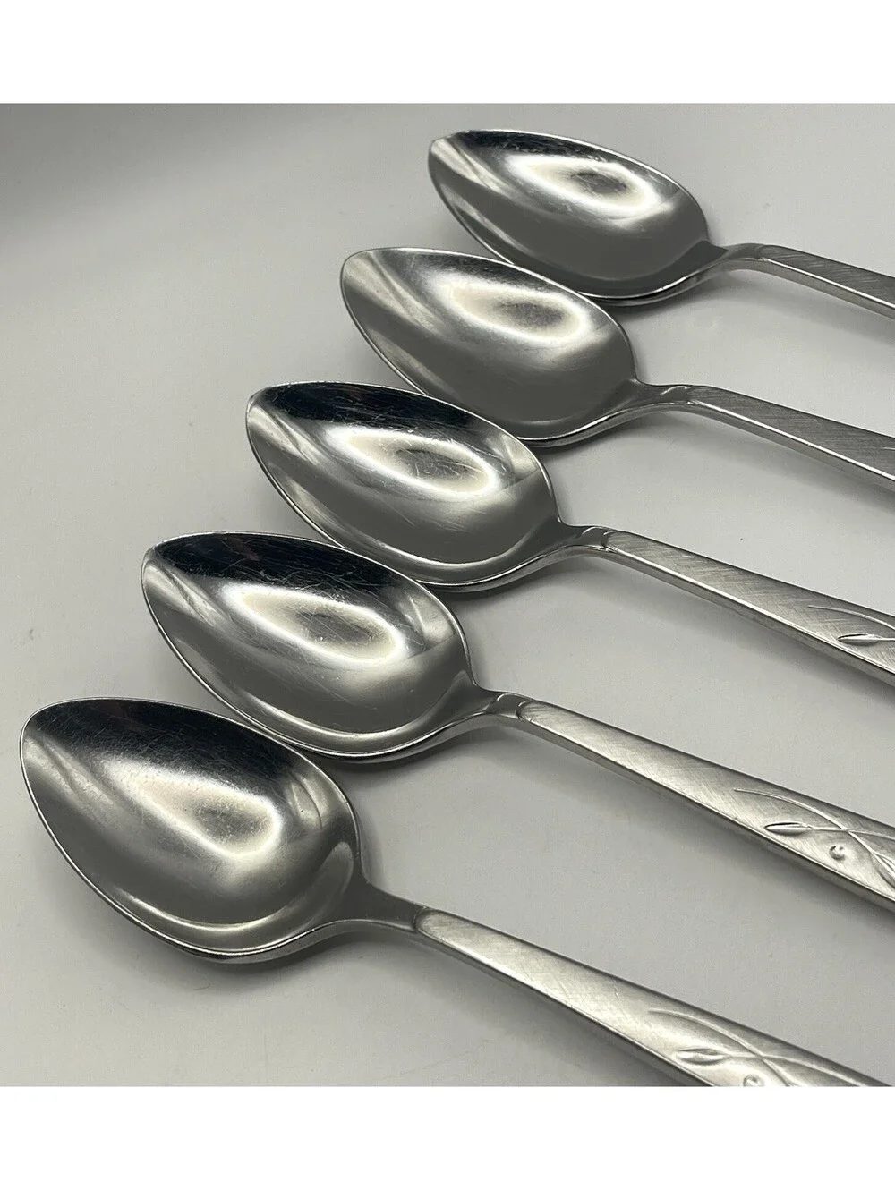 5- ONEIDA HEIRLOOM Cube Mark WILL O' WISP Stainless Teaspoon Lot ~6 1/8